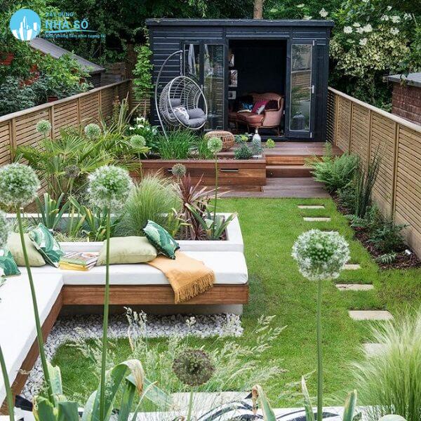 Thiết kế sân vườn mini sau nhà đẹp với cách thiết kế mới lạ tạo không gian thư giản cho chủ nhà